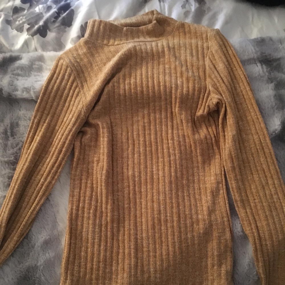 tight turle neck long sleeve